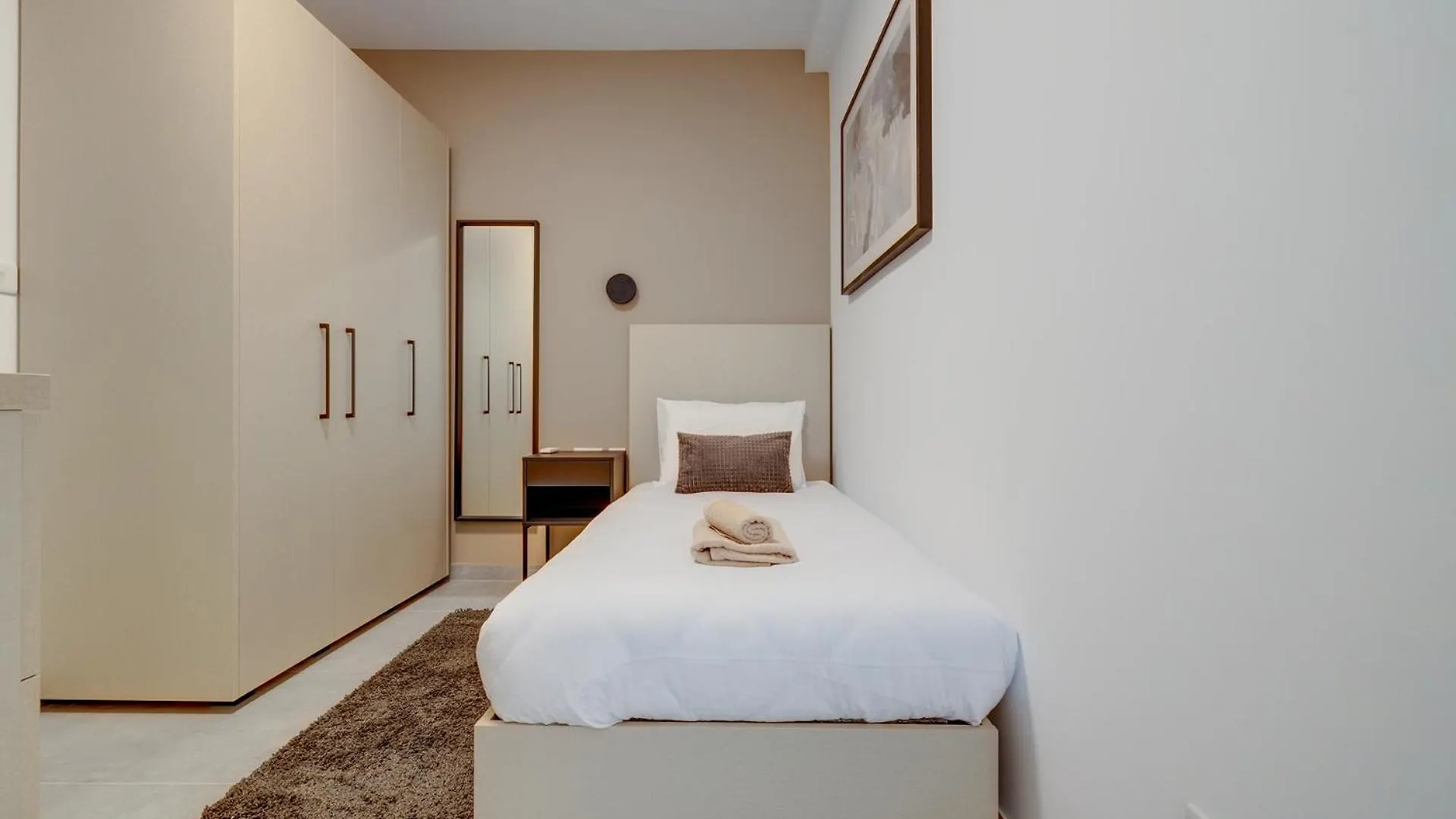 Apartment Stylish Penthouse Rooftop Hot Tub Harbour Views Sliema