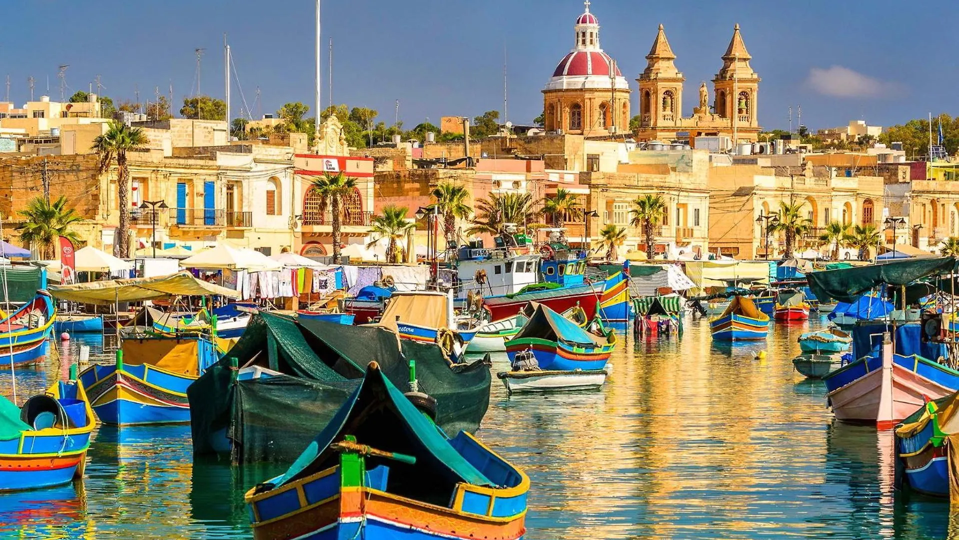 Stylish Penthouse Rooftop Hot Tub Harbour Views Sliema Apartment